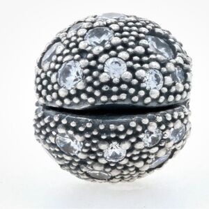 Pandora crystal Snap charm